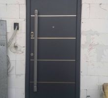 rj-okna-i-drzwi-montaz-drzwi-wejsciowych (28).jpg